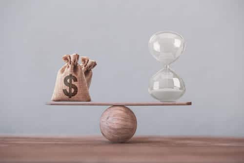 Une étrange affaire de symétrie sur les taux longs…