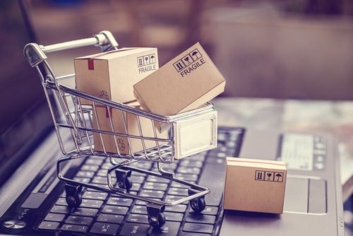 Consommation US en forte hausse en janvier : entre super-bonus et intempéries